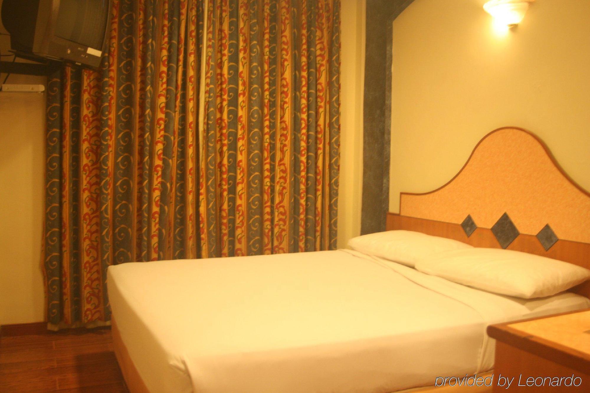 Venue Hotel The Lily Singapura Exterior foto